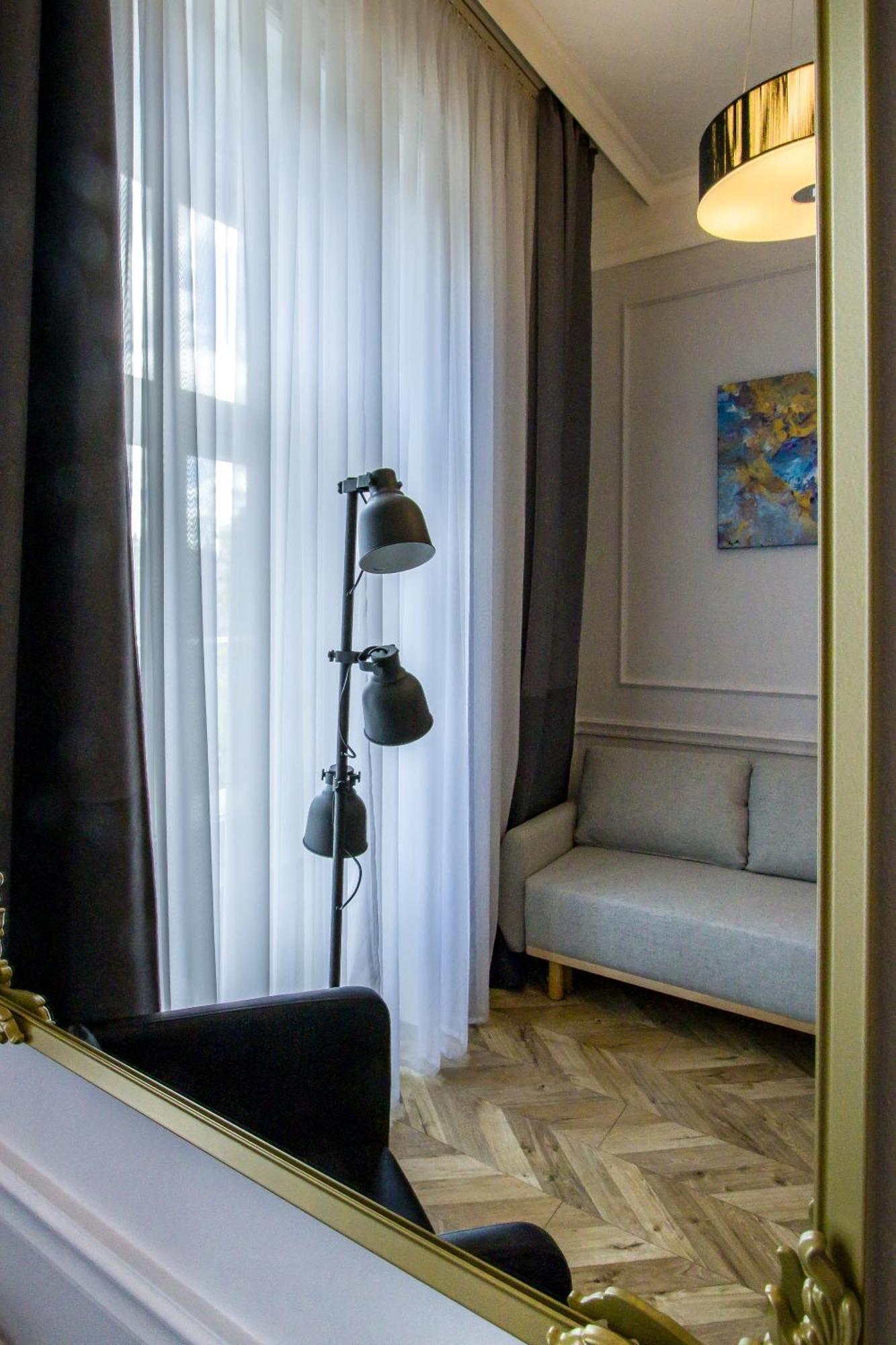Wilson'S Oktogon Square Suite Apartment บูดาเปสต์ ภายนอก รูปภาพ