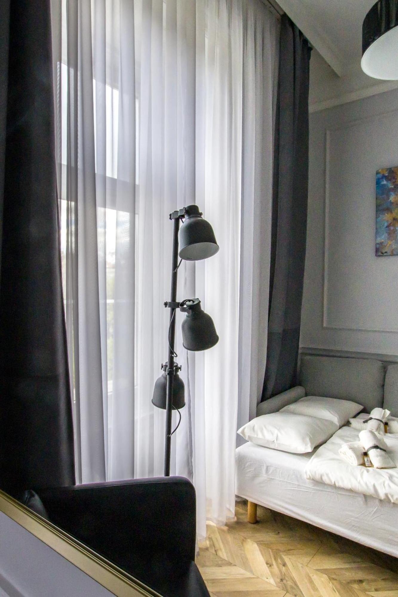 Wilson'S Oktogon Square Suite Apartment บูดาเปสต์ ภายนอก รูปภาพ